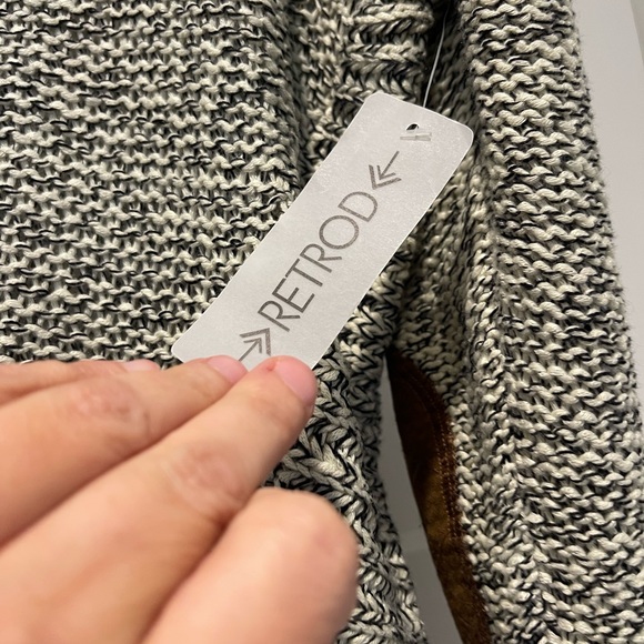 Stitch Fix RetroD Morrison Elbow Patch Pullover Sweater - Picture 3 of 6